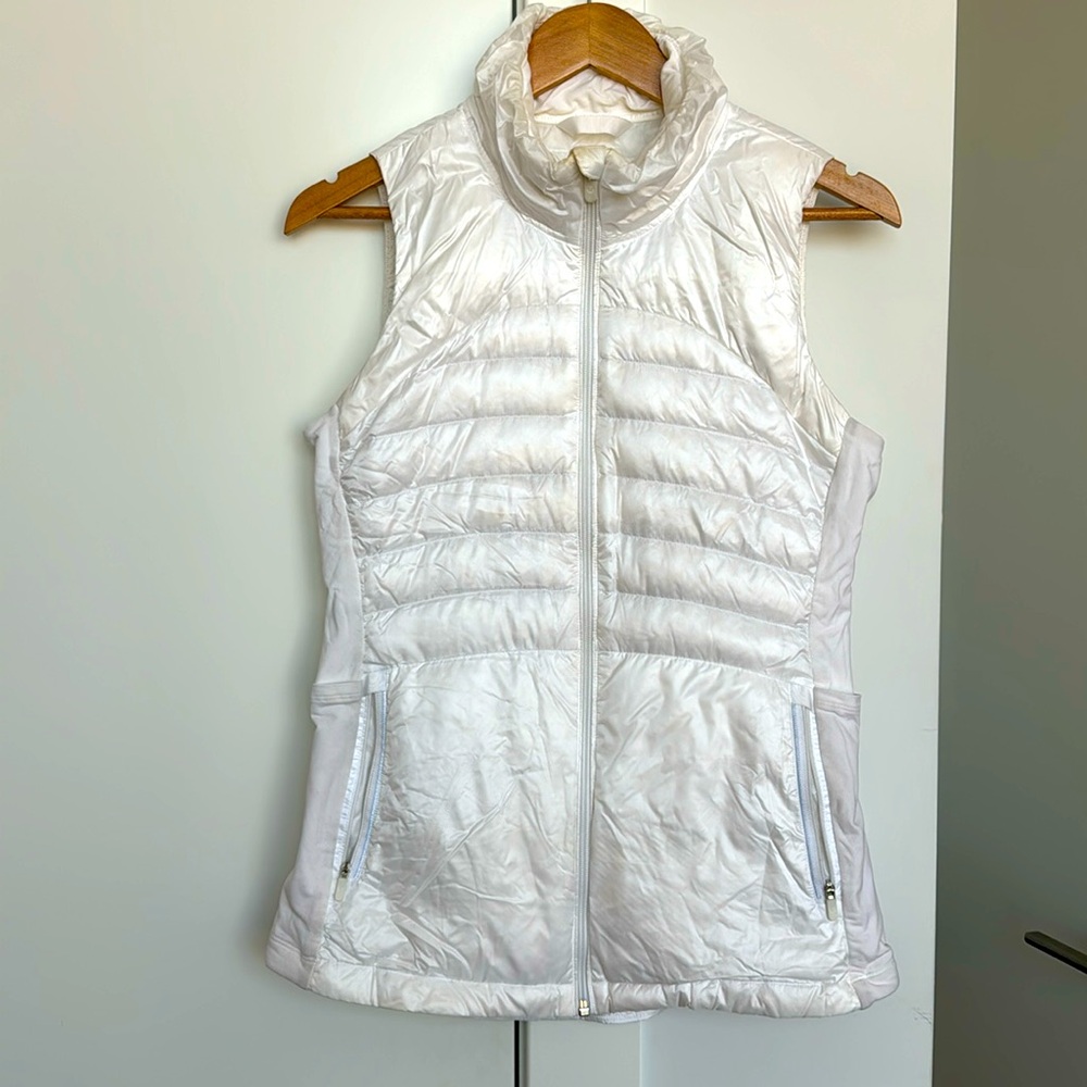 Lululemon white “down for it all” puffer vest - size 8
